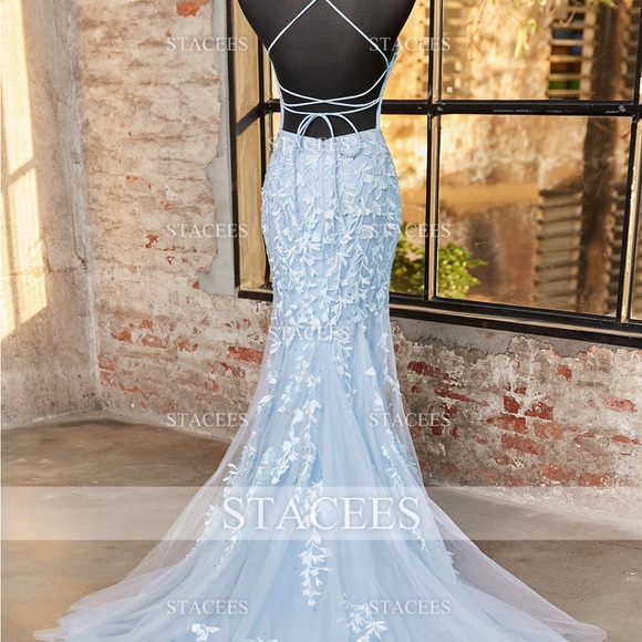 PROM DRESS. - Picture 2 of 2